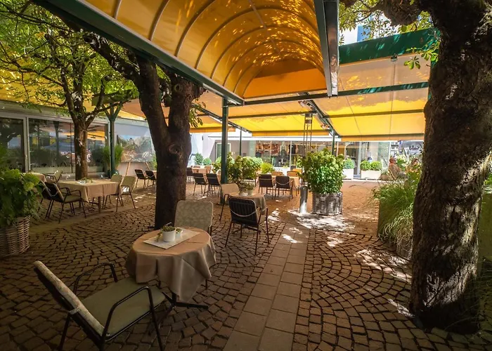 Hotel Schrofenstein