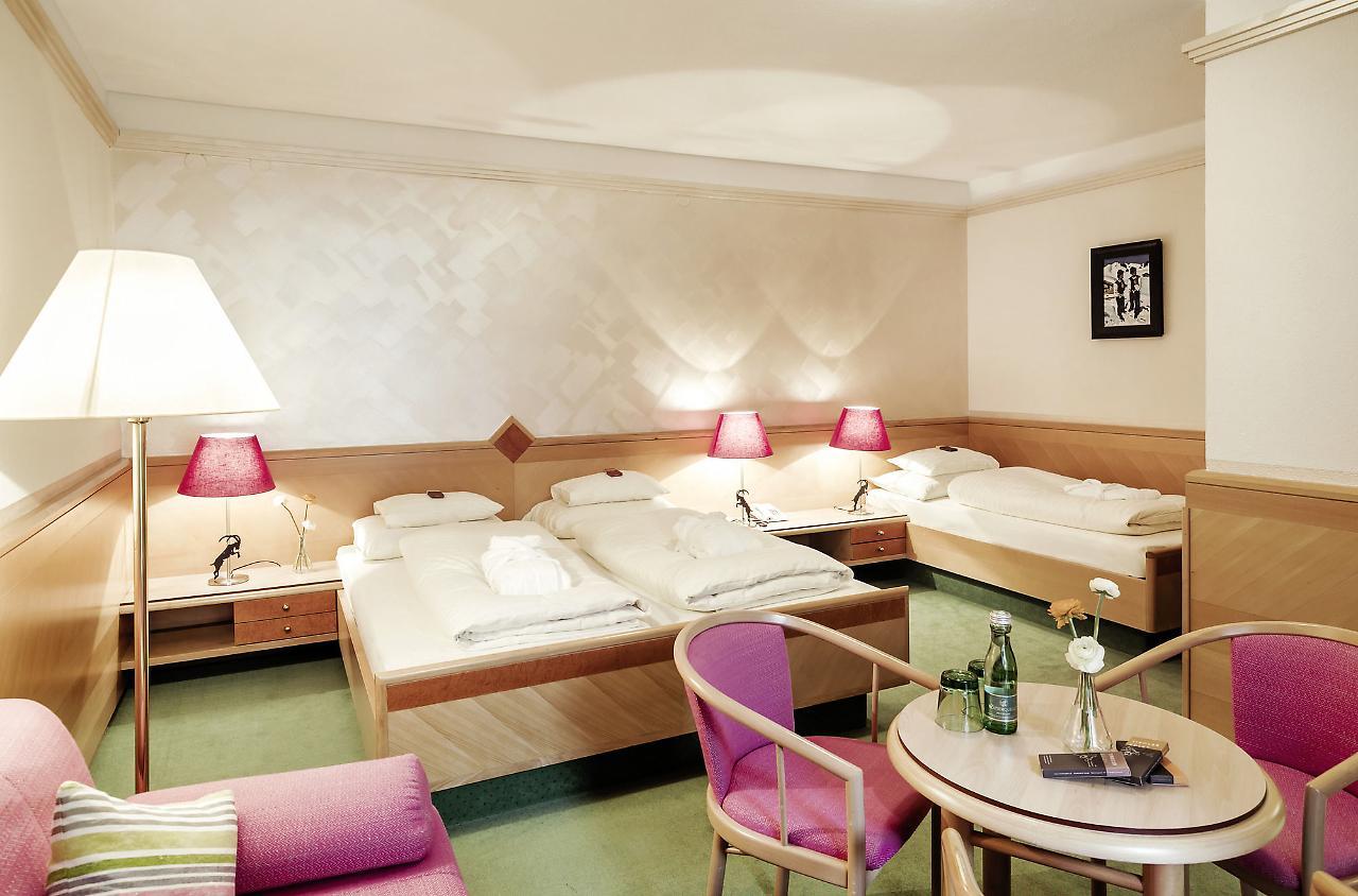 Hotel Schrofenstein 4*
